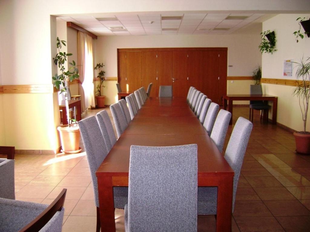 Karoly Robert Diakhotel Дьёндьёш Экстерьер фото